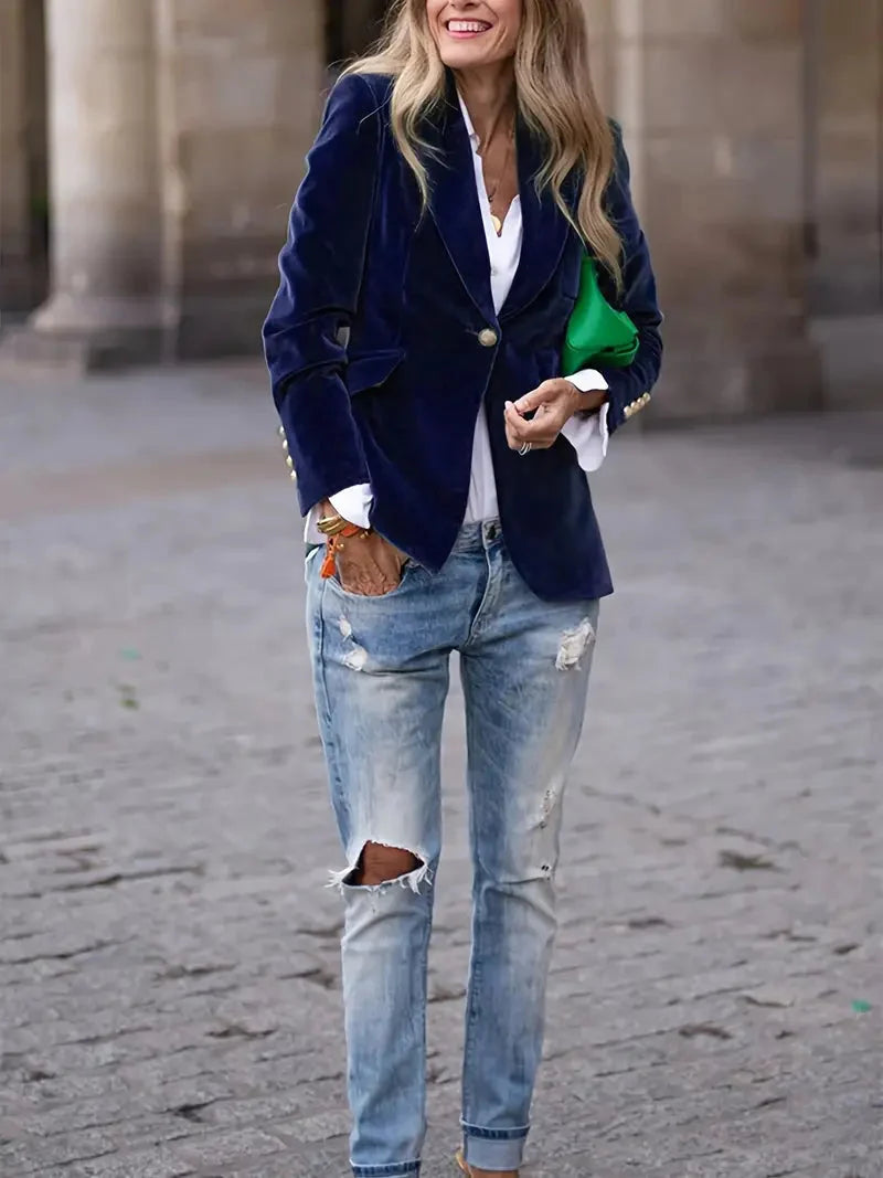 Isabelle | Luxurious And Timeless Velvet Blazer