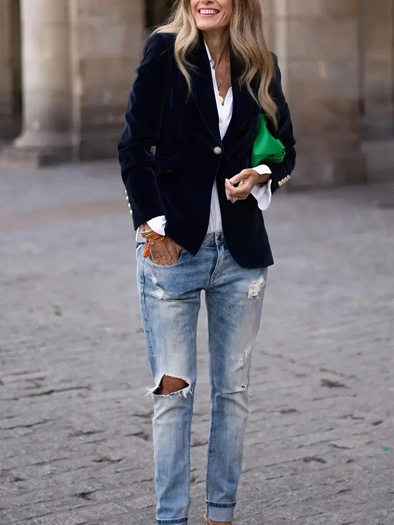 Isabelle | Luxurious And Timeless Velvet Blazer