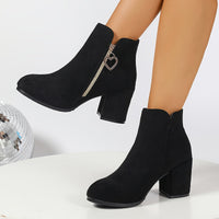 Manuela | Elegante und stilvolle Wildleder-Stiefeletten mit Blockabsatz