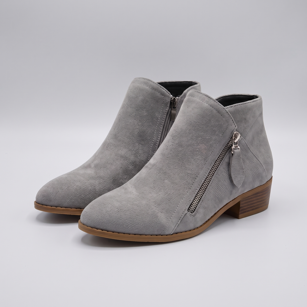 Calvera | Easy-Walk Boots – Elegant Design for Everyday Wear