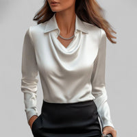 Martina | Elegante und bequeme Satinbluse mit Drapierung