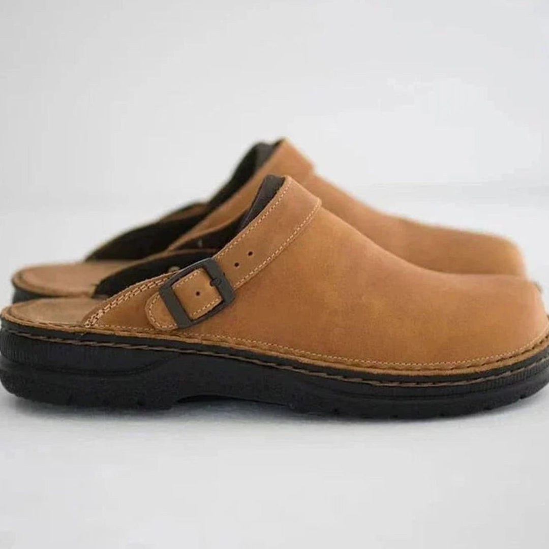 Daniel | Orthopedic Clogs – Comfortable Leather Slip-Ons for Men