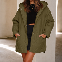 Beatrice | Elegante und stilvolle rautenförmig gesteppte Kapuzen-Steppjacke