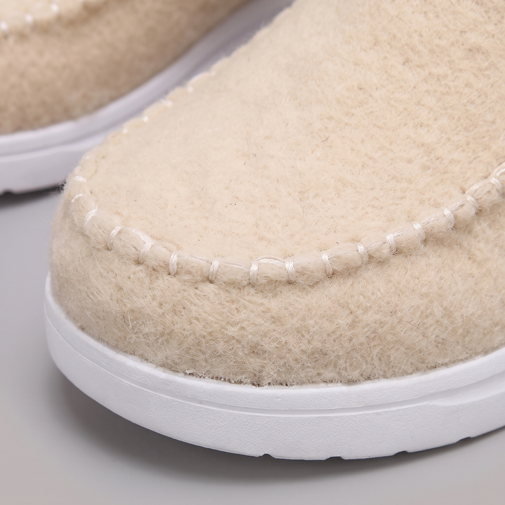 Stitcher | Winter Slip-On Boots – Cozy Fleece-Lined Style for Women
