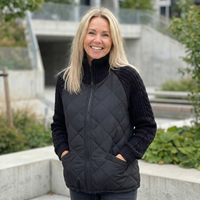 Louisa | Elegante und stilvolle Steppjacke mit Strick-Patchwork