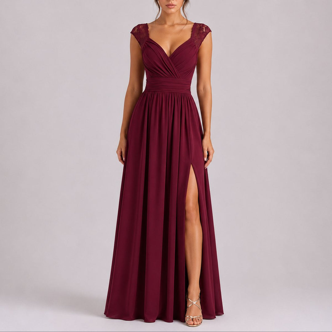 Freya | Anmutiges und romantisches Spitzen-Maxikleid für eine Herbsthochzeit