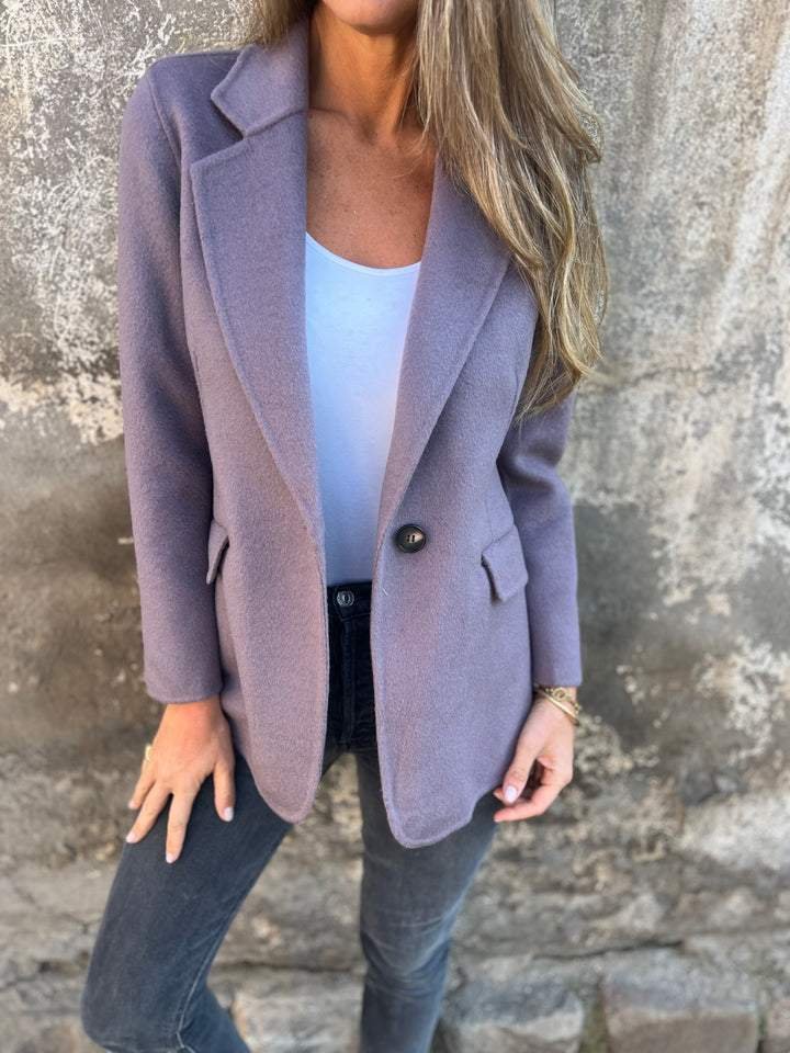 Nathalie | Eleganter und vielseitiger maßgeschneiderter Damenblazer