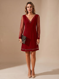 Vanessa | Robe de soirée de Noël courte sophistiquée et élégante à décolleté en V