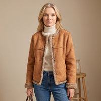 Lily | Elegante und kuschelige kurze Jacke aus Wildlederimitat mit Lammfell