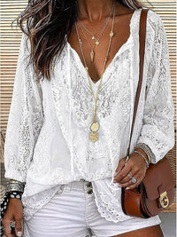 Ava | Leichte Boho-Bluse mit Spitzendetails und V-Ausschnitt
