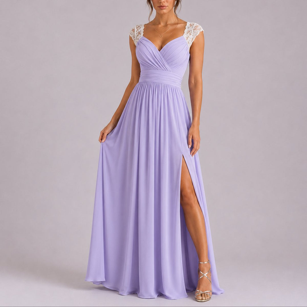 Freya | Anmutiges und romantisches Spitzen-Maxikleid für eine Herbsthochzeit