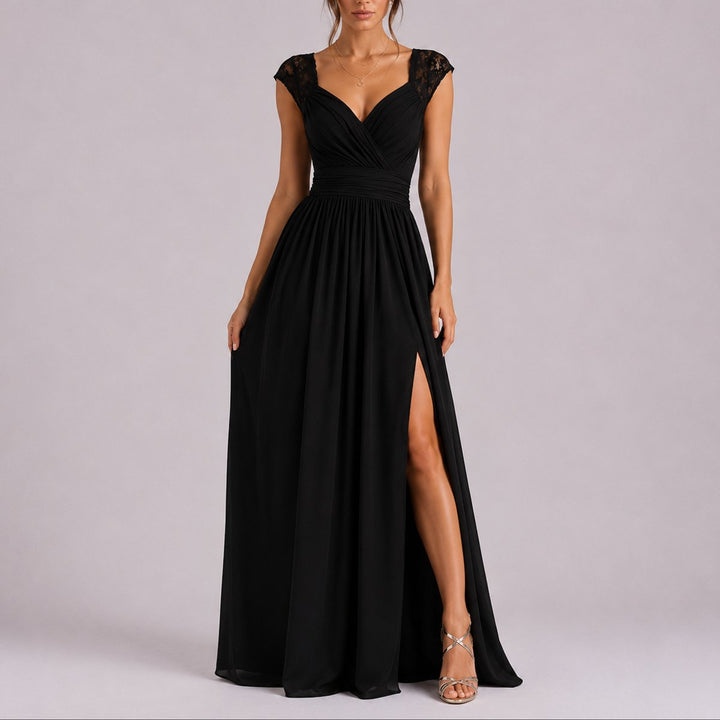 Freya | Anmutiges und romantisches Spitzen-Maxikleid für eine Herbsthochzeit