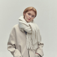 Clara | Sciarpa in lana premium e senza tempo